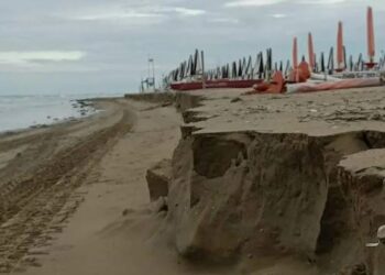 Lignano, in spiaggia opere di ripascimento a tempo di record