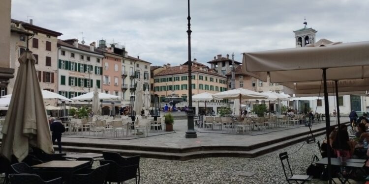 «Troppi “gabbiotti” nelle strade e piazze della città»