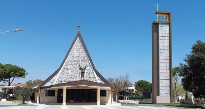 Bibione, sabato 8 giugno si inaugura il nuovo campanile