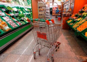 Terziario, frenano consumi e fiducia, tiene l’occupazione