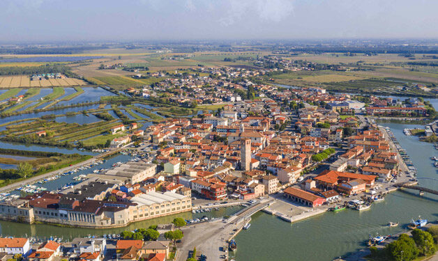 Verso le elezioni. L’analisi di un parroco di pianura: «Ascoltare, primo dovere di chi amministra»