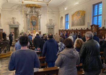 Una trentina di gruppi laicali anima la Novena di Pentecoste
