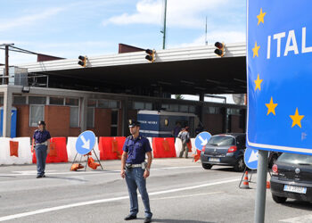 Confini chiusi ancora per sei mesi