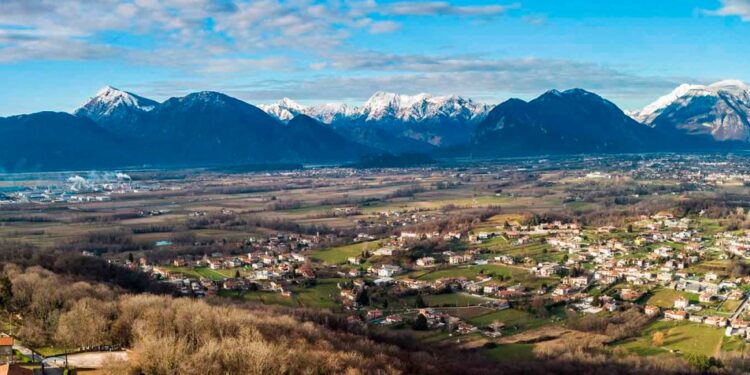 Verso le elezioni. L’analisi di un parroco di collina: «Stiamo creando generazioni di apolidi»