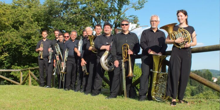 Talmassons. Con la musica dei “Brassevonde” si raccolgono fondi per riparare la chiesa