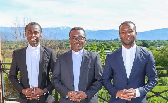 A Camino una Veglia di preghiera per i tre nuovi sacerdoti