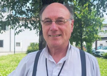 Il vescovo Infanti Della Mora dalla Patagonia al Friuli: «Il consumismo uccide i poveri del mondo»