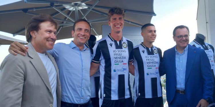 Udinese, la nuova maglia è un tuffo nell’epoca di Zaccheroni