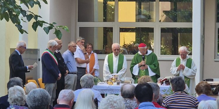 San Giorgio di Nogaro. Mons. Lamba in visita alla Casa di riposo