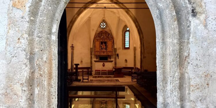 Ovaro festeggia la chiesetta di San Martino restaurata