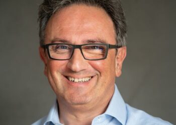 A Lignano Paolo Curtaz per Frammenti d’Infinito