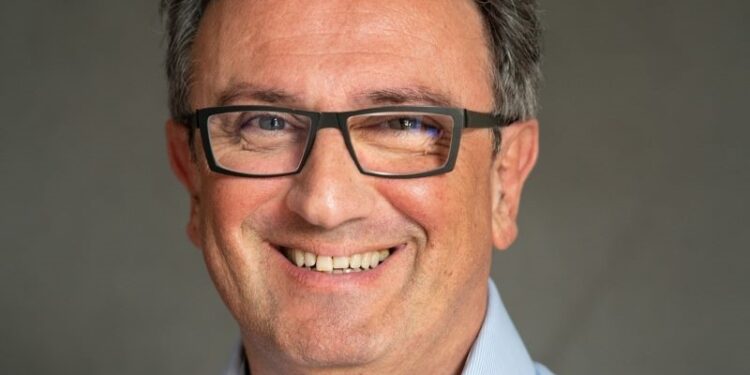 A Lignano Paolo Curtaz per Frammenti d’Infinito