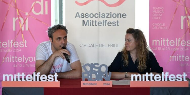 Mittelfest, l’omaggio a Cappello spettacolo più amato. Nel 2025 sarà “Tabù”