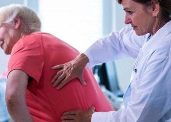 Il medico a casa degli anziani evita un ricovero su due. Partito nell’Azienda Friuli Centrale il nuovo servizio domiciliare