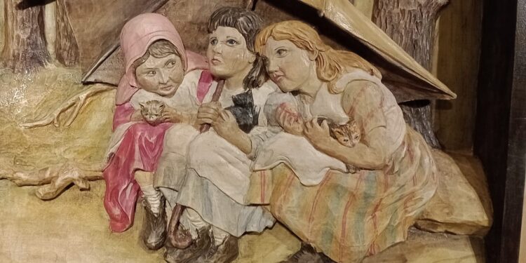 A Cassacco la mostra di quadri intagliati di Michele Moro