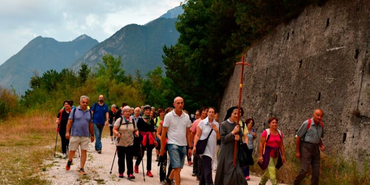 Gemona-Moggio. In cammino fino all’alba sui passi di Santa Chiara