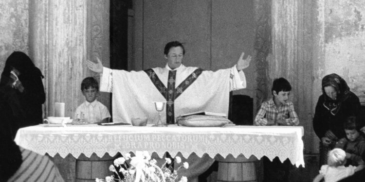 Glesie furlane, 50 anni di battaglie per la cultura e la lingua friulane. Un incontro a Zuglio