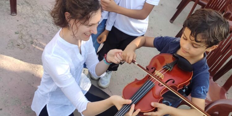 Una friulana in Libano: «Ho deciso di restare qui per aiutare la popolazione palestinese»