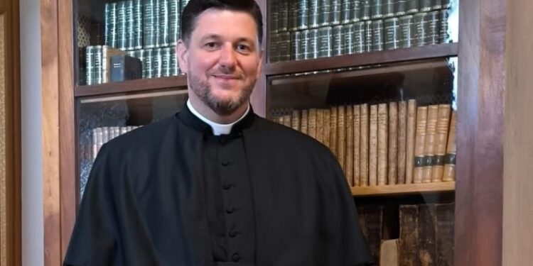 Don Luca Calligaro nuovo parroco di Tarcento. «Sui passi dei grandi arcipreti Frezza e Corgnali»