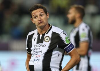 Udinese strabiliante, rimonta e vince a Parma. Dopo 13 anni è prima in classifica