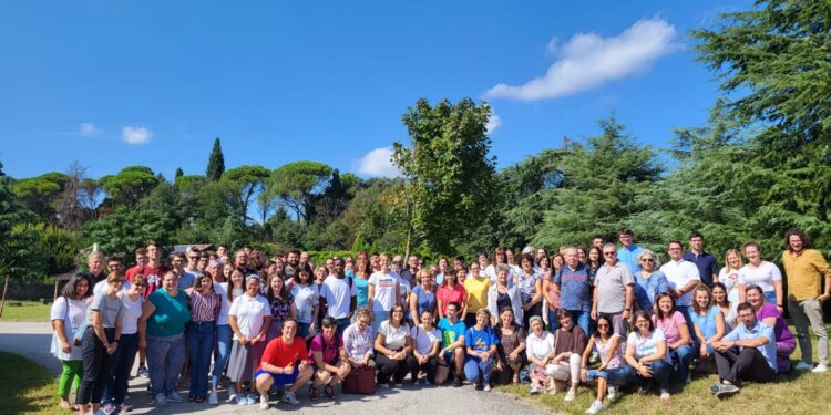 Catechisti e animatori, boom di iscrizioni al “Meeting”. Nuova grammatica della catechesi