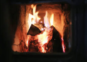 Vecchie caldaie, stufe e camini a legna, fino a 4mila euro per sostituirli