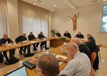 Vescovi del Nordest: valorizzare l’identità dei diaconi permanenti