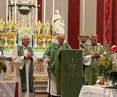 Don Bellini da 50 anni ad Amaro, la riconoscenza della comunità e dell’Arcivescovo