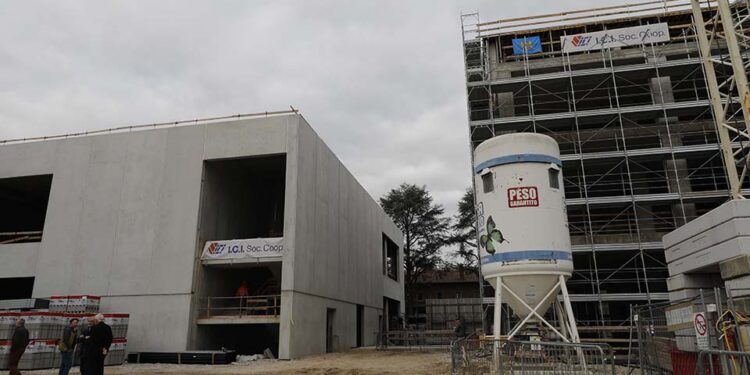 Campus medico al Kolbe arrivato al tetto. Fine lavori nel 2025