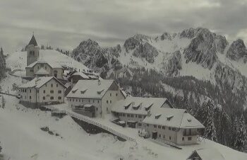Maltempo in Fvg, neve sopra i 1200 metri nel Tarvisiano