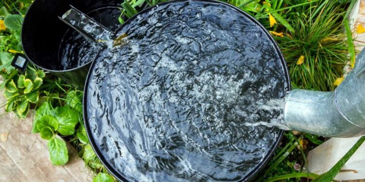 Come recuperare l’acqua piovana per la casa e per l’orto, se ne parla a “Casa Moderna”