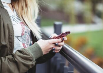 Uso e abuso della rete. Educare alla “saggezza digitale”, il convegno ecclesiale