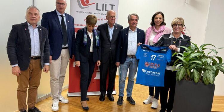 Tumore al seno, in Fvg l’89% guarisce. L’Ottobre rosa della prevenzione