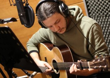 Alvise Nodale vince il concorso “Salva la tua lingua locale” e la canzone “Sunsûr” è segnalata in Sardegna come miglior testo