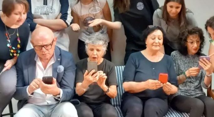 Trivignano Udinese. Commedia sui rischi della “rete”