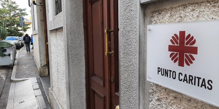 Giornata mondiale dei poveri: allarme per la condizione dei minori