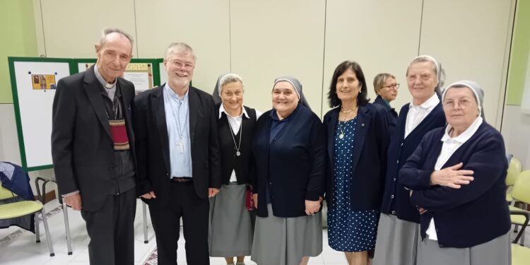 Il Vescovo carnico Tito Solari da 50 anni in Bolivia: «C’è ancora tanto da fare»