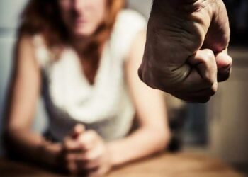 Giornata contro la violenza di genere. La testimonianza: «Donne, non giustificate mai le botte, fatevi subito aiutare»