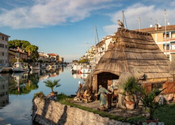 Da Grado al Vaticano. Davanti agli occhi   del mondo il Presepe ambientato in Laguna