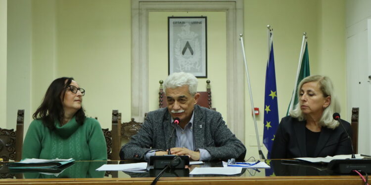 3 milioni per le fasce deboli. Apre il dormitorio