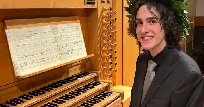 Dalla Parrocchia al diploma in organo. A Pasian di Prato concerto di Luca Del Torre