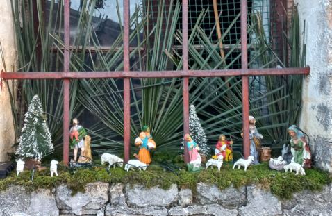 Pozzo. Via San Rocco si accende di Natività fino all’Epifania