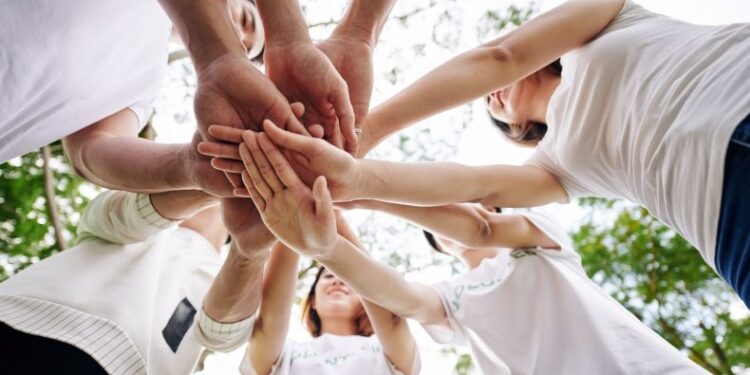 Terzo settore: 165 mila “sentinelle scomode”. Il Manifesto del Volontariato