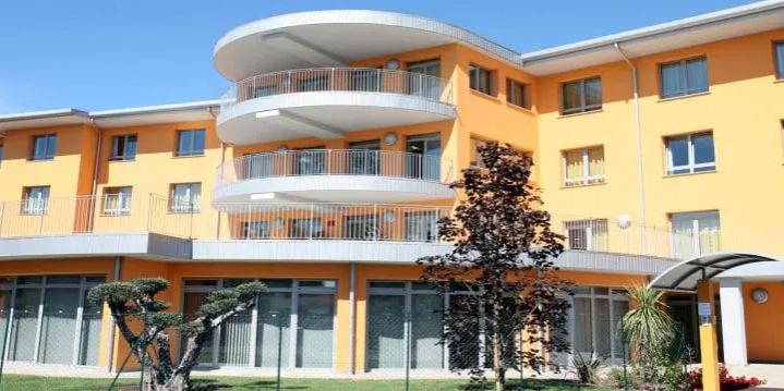 Tarcento. “Tra le righe e i fiori”, il libro nato dai racconti degli ospiti della “Zaffiro”