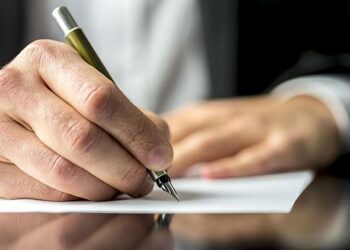 Il testamento? «È bene pensarci da giovani»