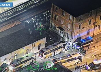 Guerriglia dopo Udinese-Venezia. Otto arresti. Cinque feriti