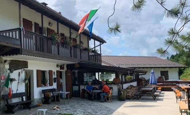 Drenchia, il rifugio Passo Solarie ha finalmente un gestore