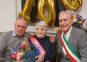 Ponteacco. Festa per la centenaria Anna Serafini