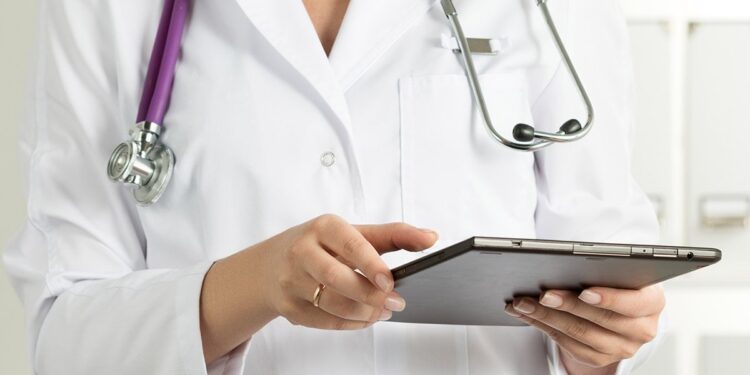 Visite oncologiche “sospese”, l’iniziativa solidale di Illy Caffè