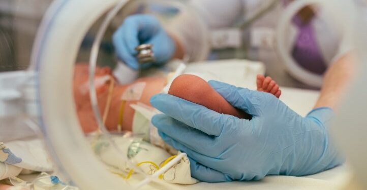 Salute bambini, calano gli accessi al pronto soccorso per virus sinciziale